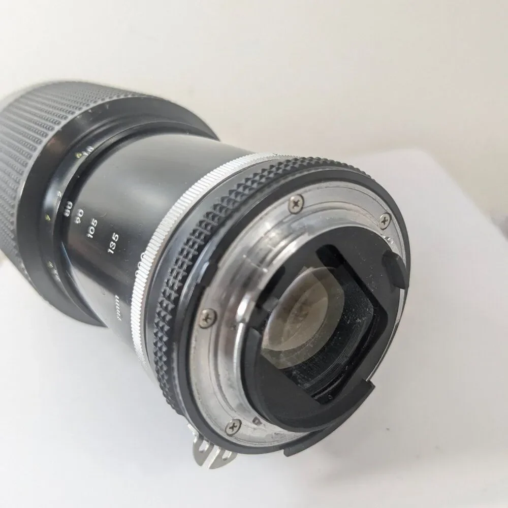 Nikon NIKKOR 80-200mm‎ 1:4.5 camera zoom lens Nikon READ FOR PARTS REPAIR
